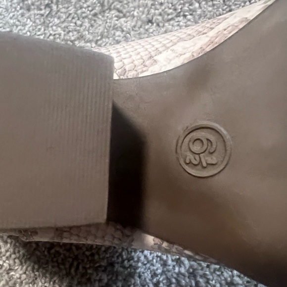 ankle boots - Picture 8 of 8